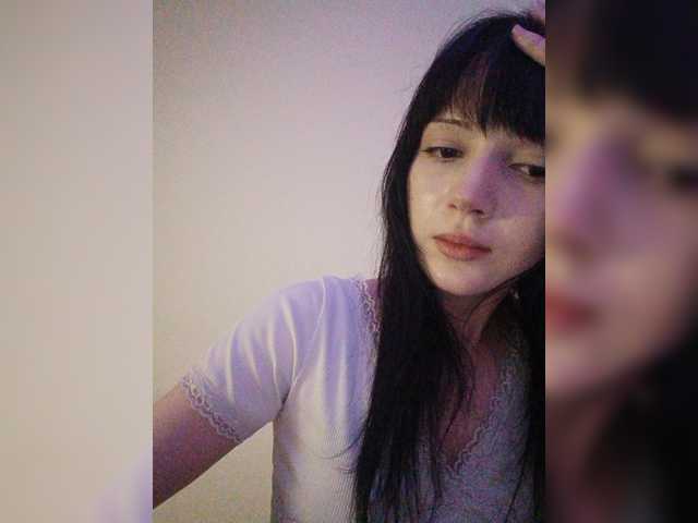 KRISTARI live cam on BongaCams