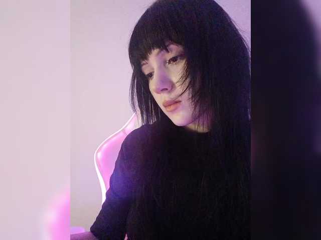 KRISTARI live cam on BongaCams