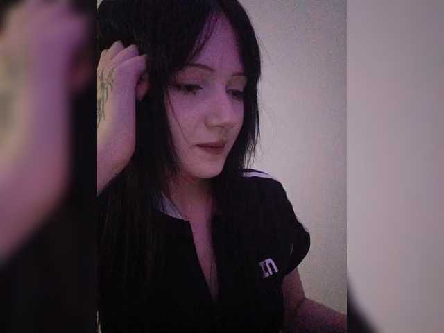 KRISTARI live cam on BongaCams