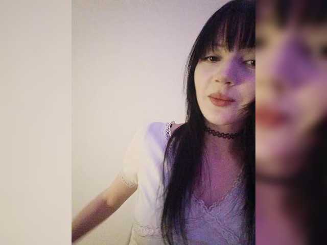 KRISTARI live cam on BongaCams