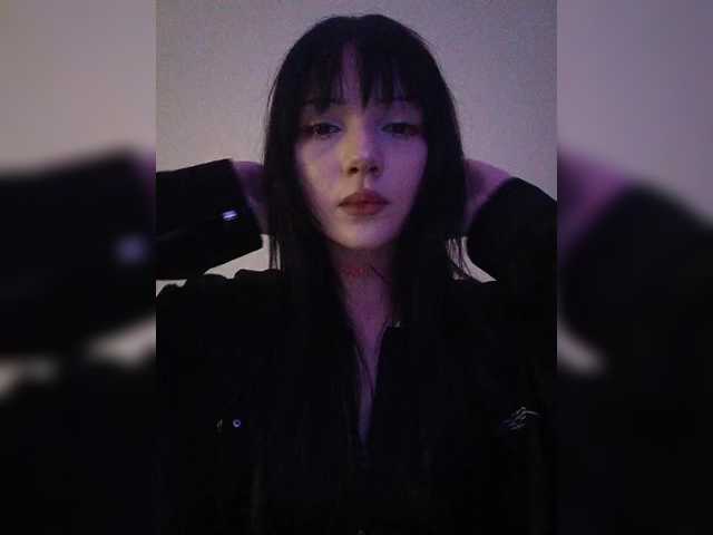 KRISTARI live cam on BongaCams