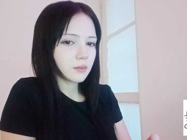 KRISTARI live cam on BongaCams