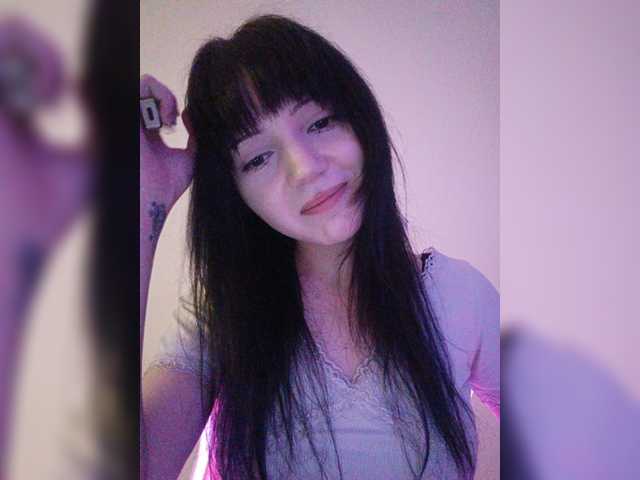 KRISTARI live cam on BongaCams