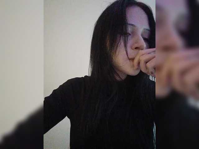 KRISTARI live cam on BongaCams