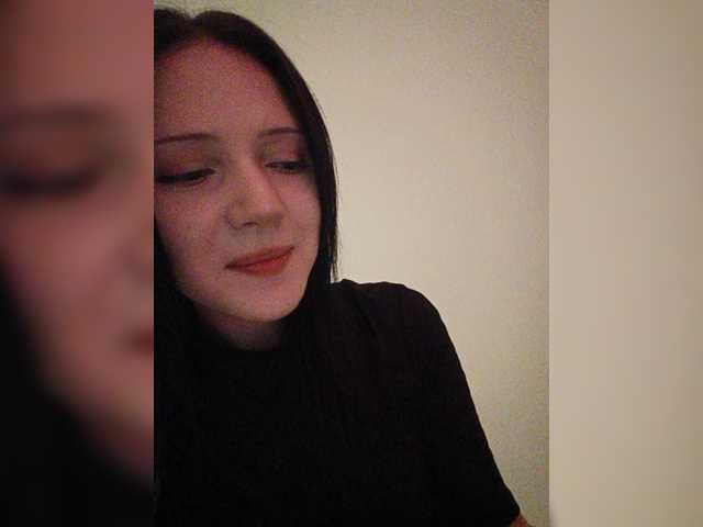 KRISTARI live cam on BongaCams