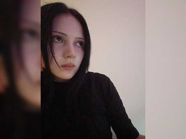KRISTARI live webcam show