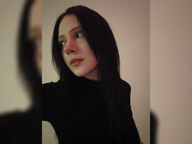KRISTARI live webcam show
