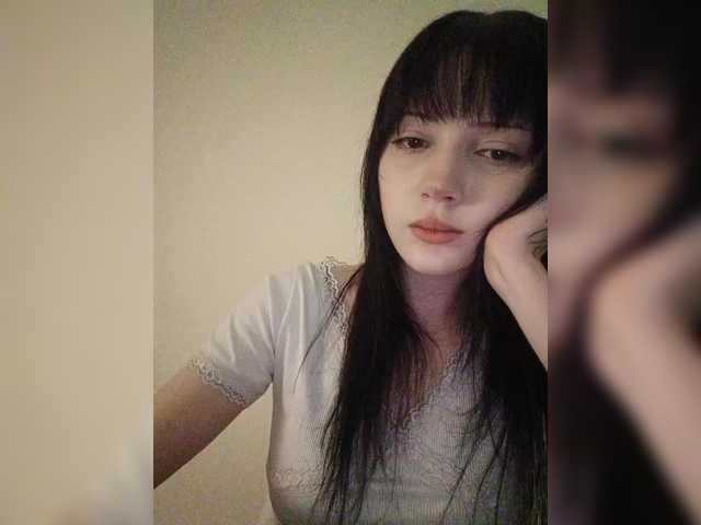 KRISTARI live webcam show