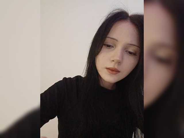 KRISTARI live cam on BongaCams