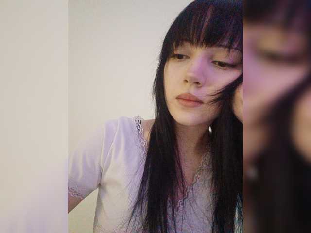 KRISTARI live cam on BongaCams