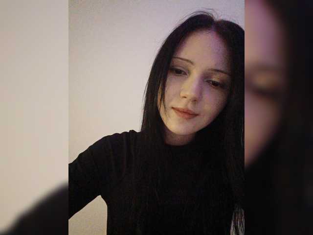 KRISTARI live webcam show