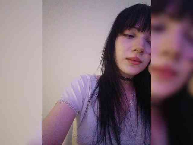 KRISTARI Live Webcam on BongaCams