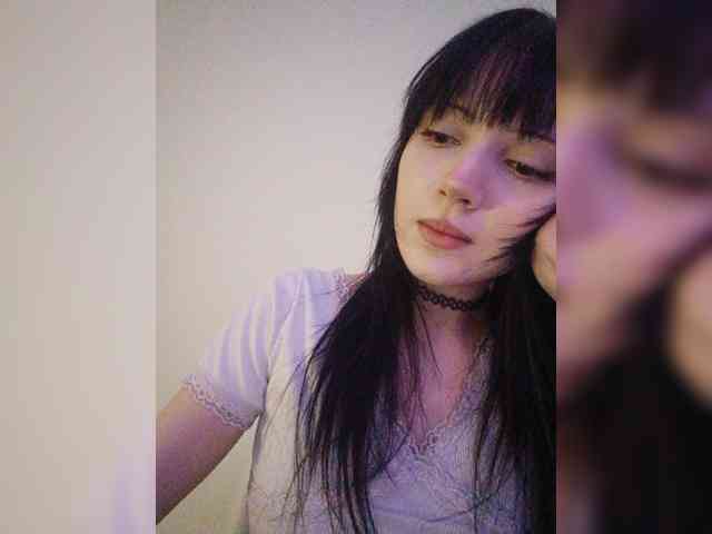 KRISTARI Live Webcam on BongaCams