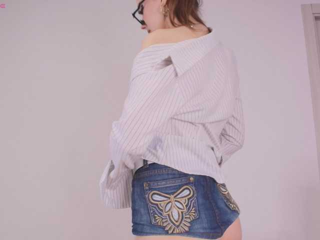 MsMelania live cam on BongaCams