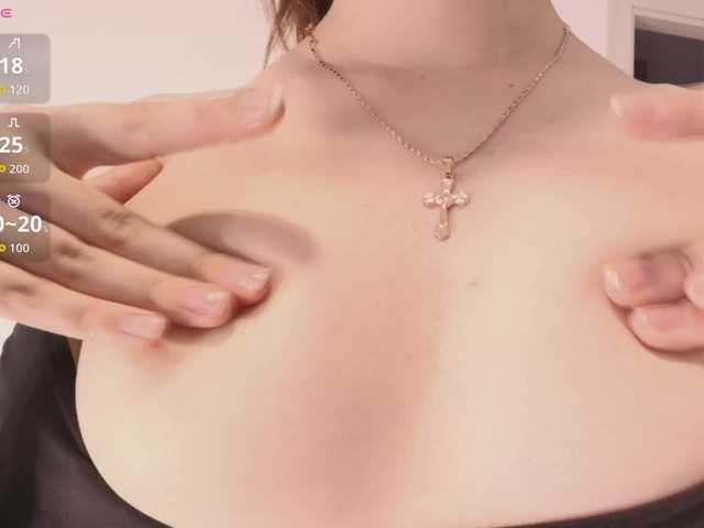 MsMelania live cam on BongaCams