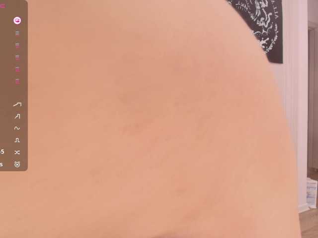 MsMelania live cam on BongaCams