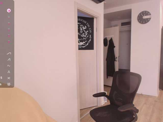 MsMelania live cam on BongaCams