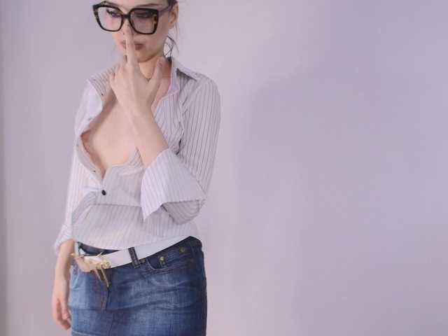 MsMelania live webcam show