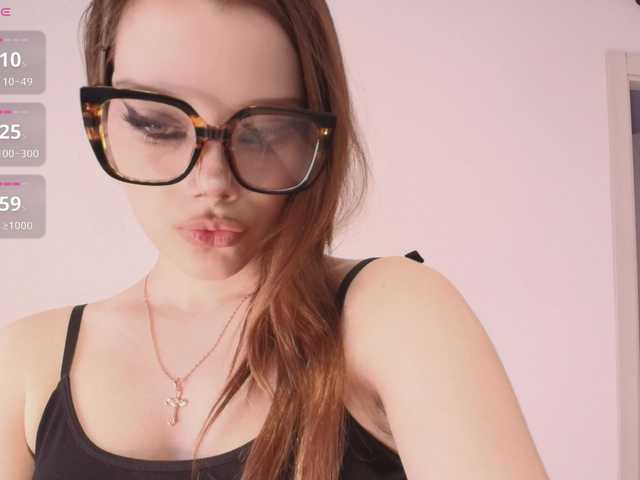 MsMelania live cam on BongaCams