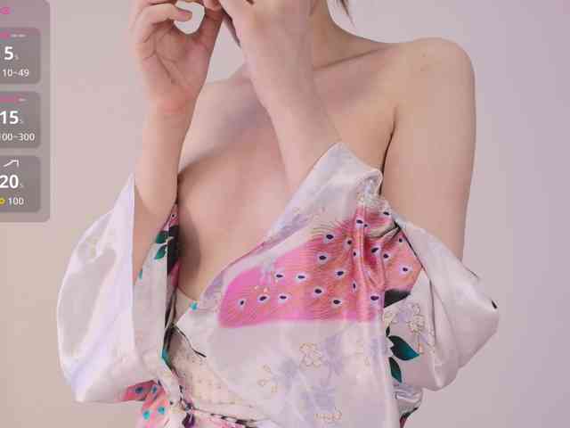 Model: MsMelania