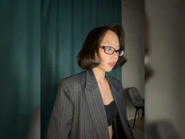 Adadollll live cam on BongaCams