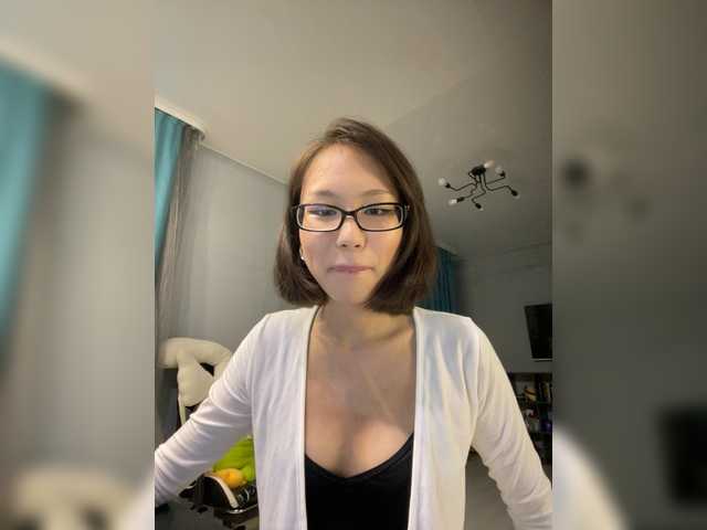 Adadollll live webcam show