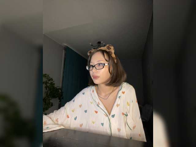 Adadollll live webcam show