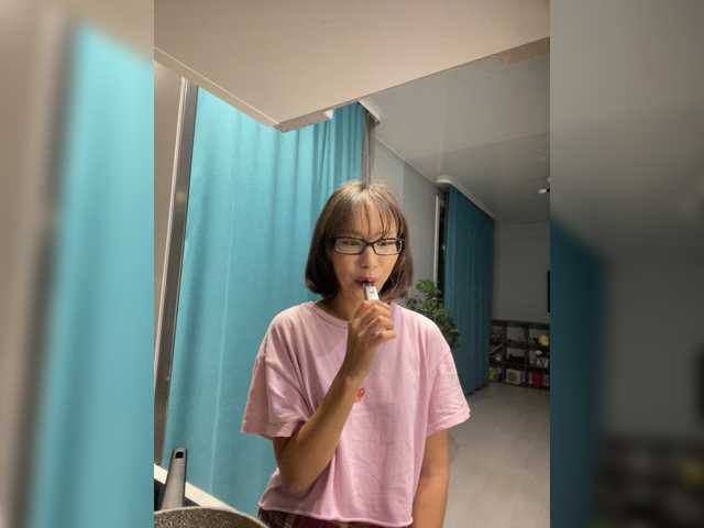 Adadollll live webcam show