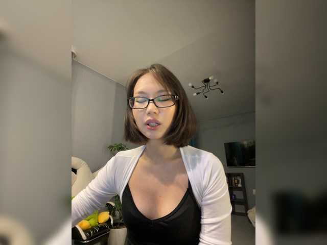 Adadollll live webcam show