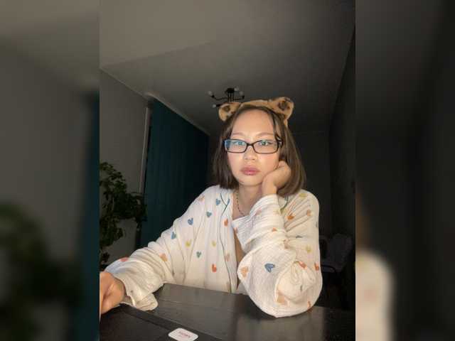 Adadollll live webcam show