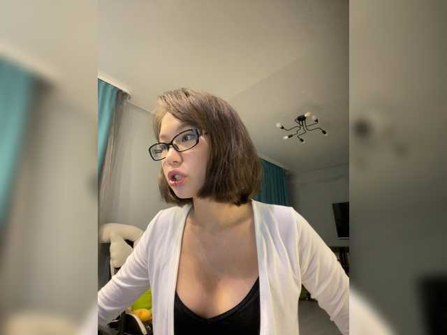 Adadollll live webcam show