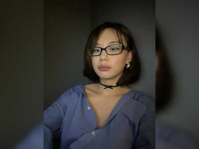 Adadollll live webcam show