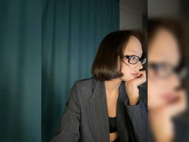 Adadollll live cam on BongaCams