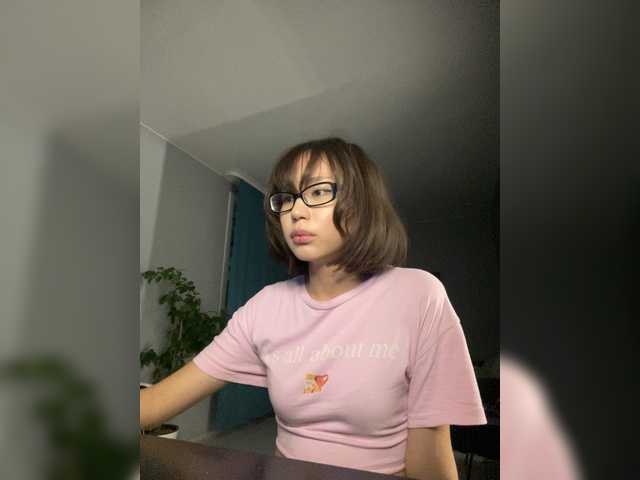 Adadollll live webcam show