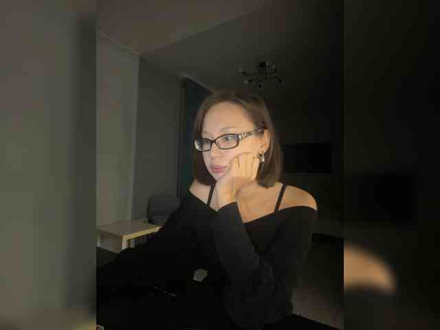 Adadollll webcam