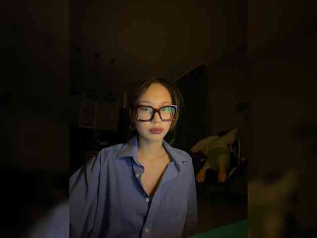Adadollll webcam