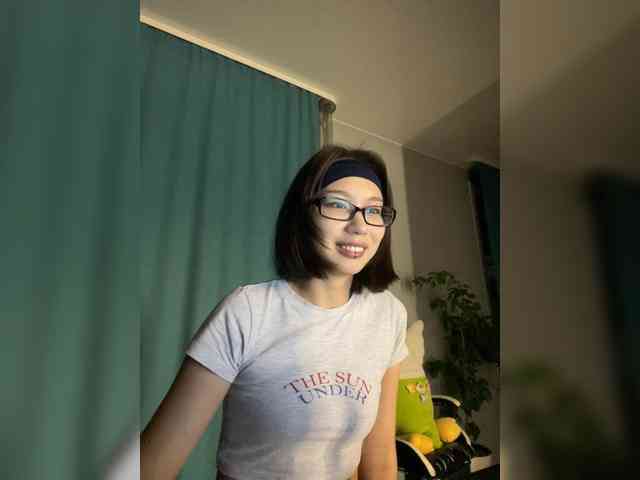 Adadollll webcam