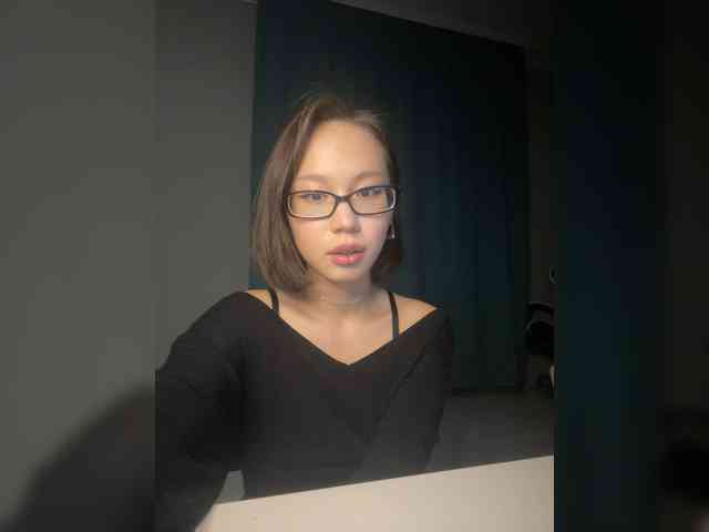 Adadollll webcam