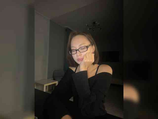 Adadollll webcam