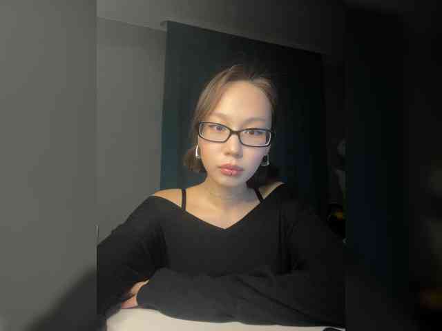 Adadollll webcam