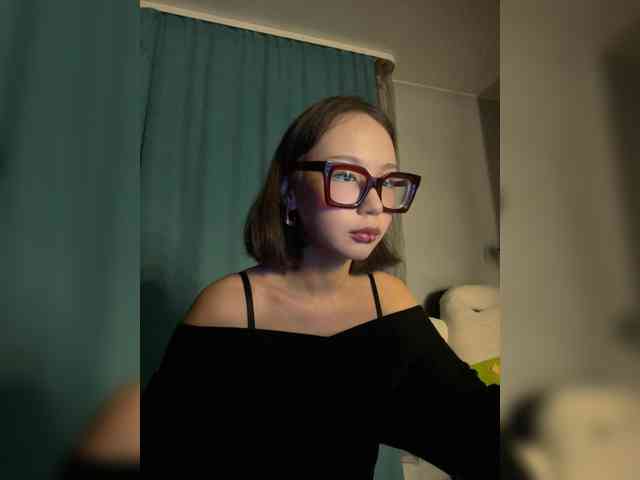 Adadollll webcam