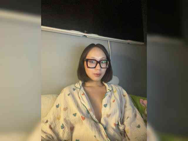 Adadollll webcam