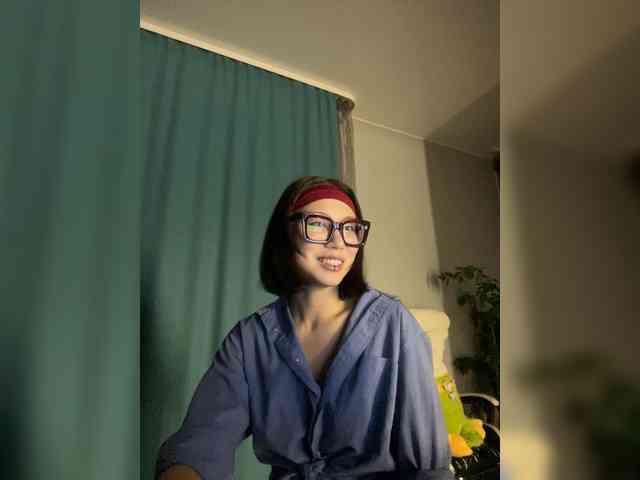 Adadollll webcam