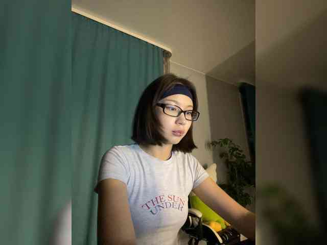 Adadollll Live Webcam on BongaCams