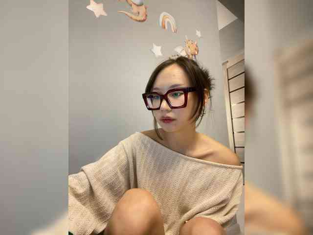 Adadollll webcam