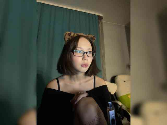 Adadollll Live Webcam on BongaCams