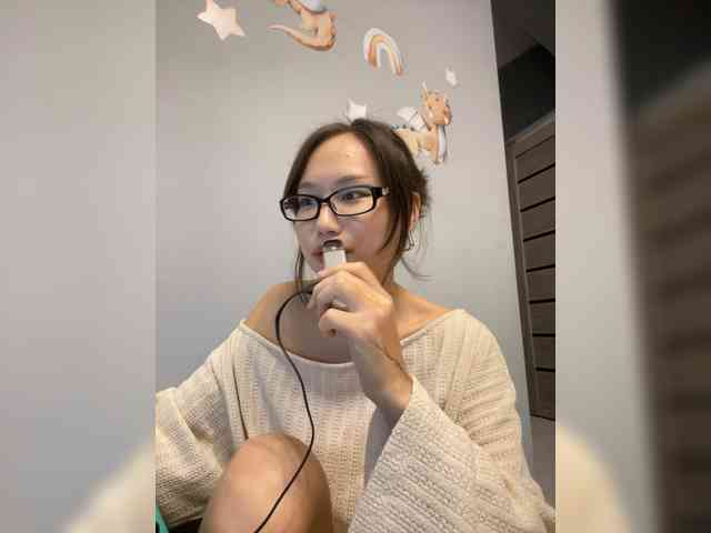 Adadollll webcam