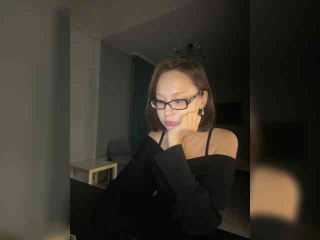 Adadollll webcam