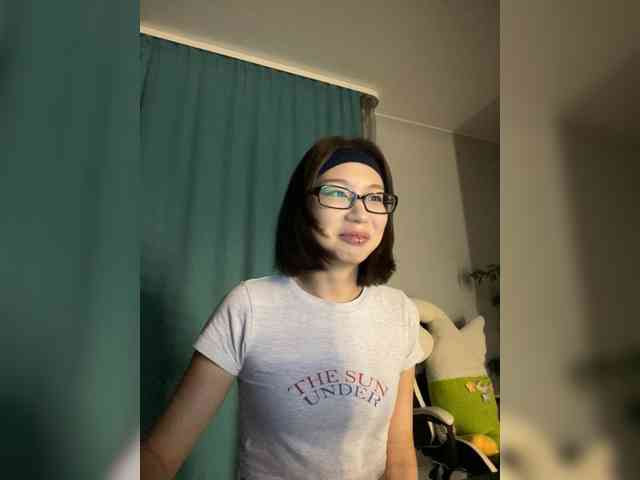 Adadollll webcam