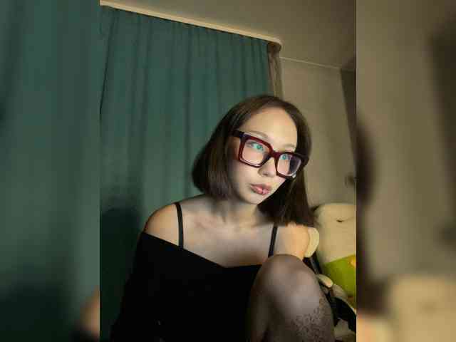 Adadollll webcam